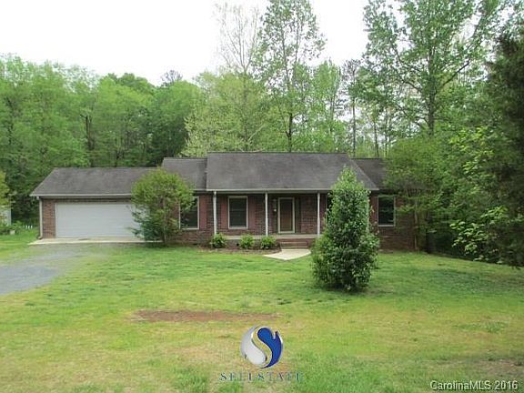 Nestled in the trees!!
