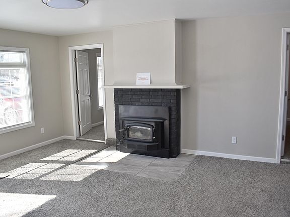2nd image of 709 41st Ave