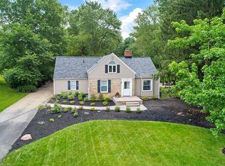 6197 Richmond Rd, Solon, OH 44139