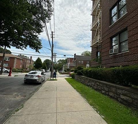3rd image of 4313 Kepler Ave APT 5B