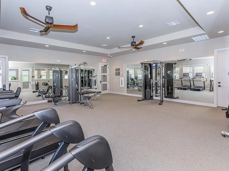 Vantage at McKinney Falls Fitness Center
