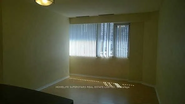 555 Yonge St #301 — Photo 4