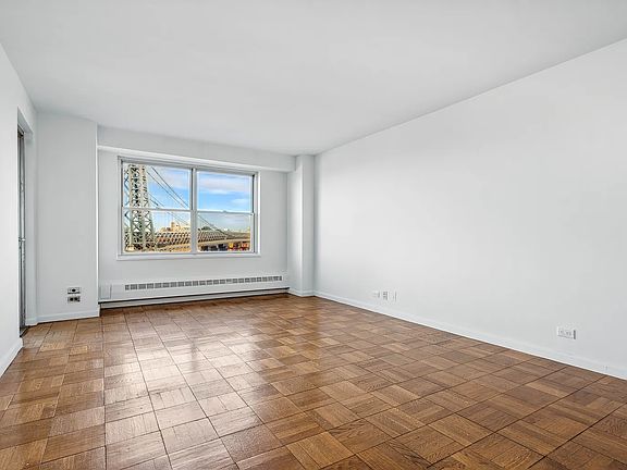 5th image of 475 Fdr Dr #L1606