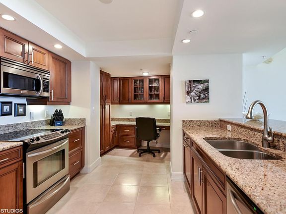 5th image of 3000 N Ocean Dr #5-E