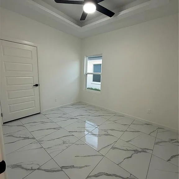 1215 Rosewood Ln #2 — Photo 6