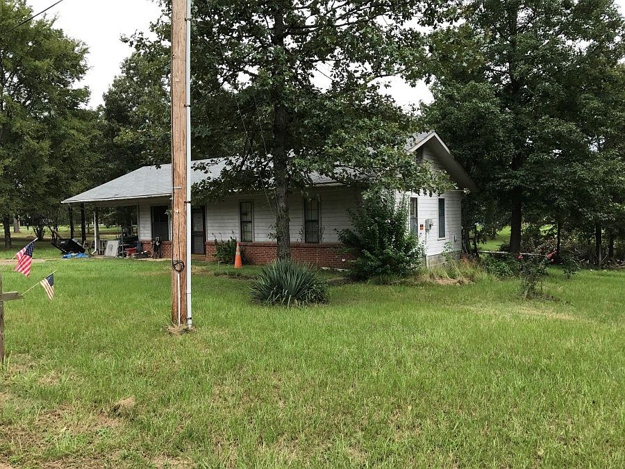 2nd image of 31 Couch Ln