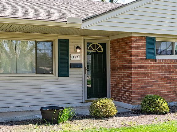 4th image of 426 Willowhurst Dr