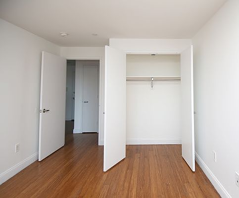 4th image of 832 Dekalb Ave APT 3G