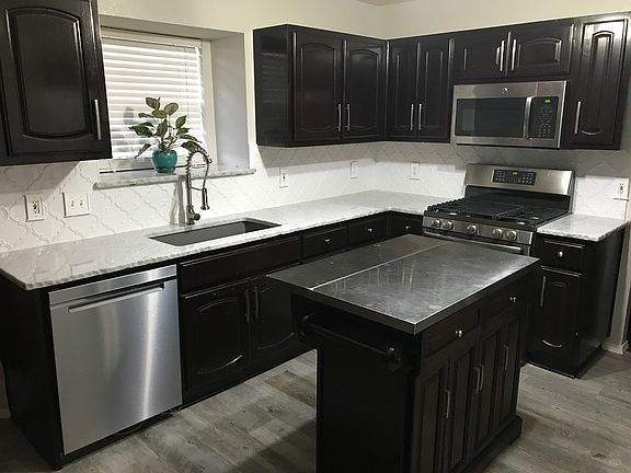 3rd image of 104 E Granger Pl