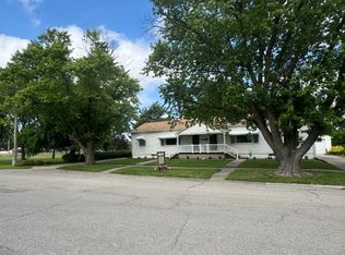 617 S Broadway St #617, Herington, KS 67449