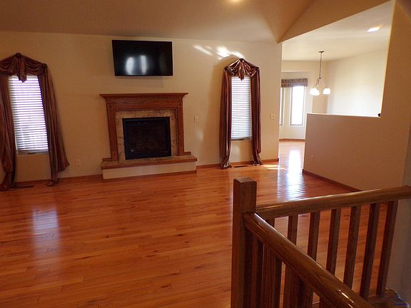 5th image of 229 Enchantment Rd