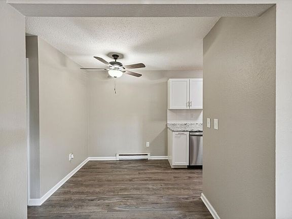 3rd image of 4103 Harvest Ln #3