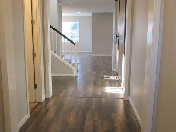 2nd image of 4058 Sawtooth Ct