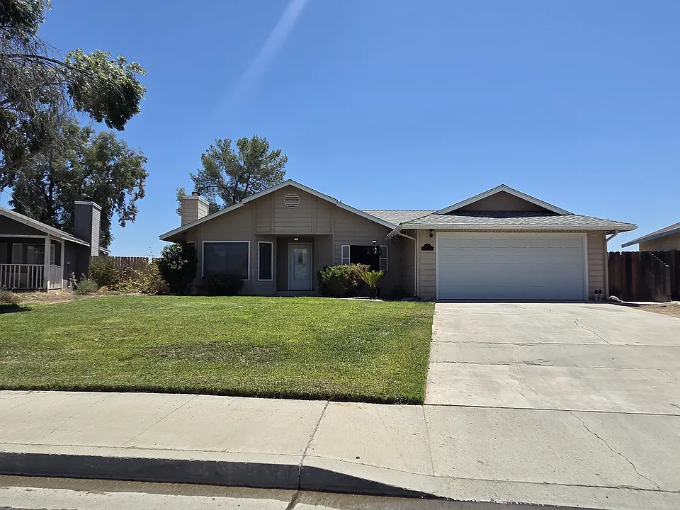 544 Kimberly Pl