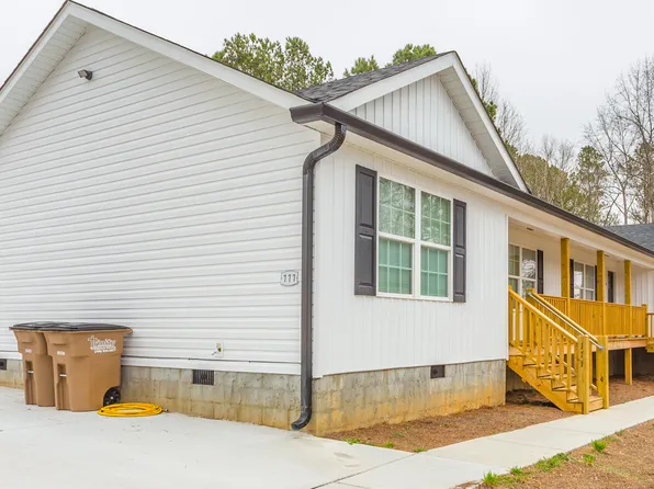 111 Buster Ln, Rocky Face, GA 30740