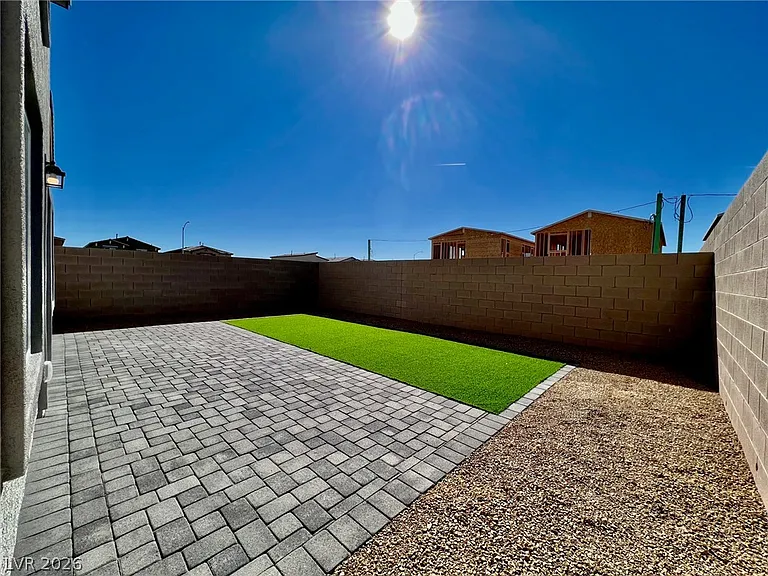 7845 Morganite Ave — Photo 11