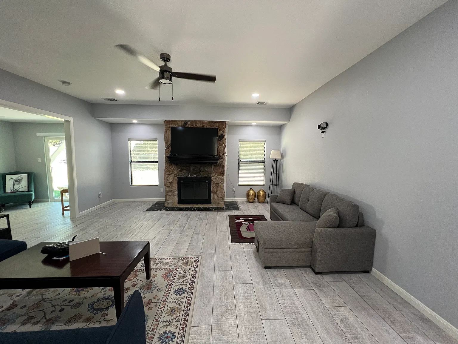 3 bed, 1683 sqft, $2,150 — Photo 3