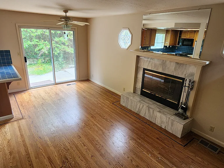 296 San Pedro Ave — Photo 6