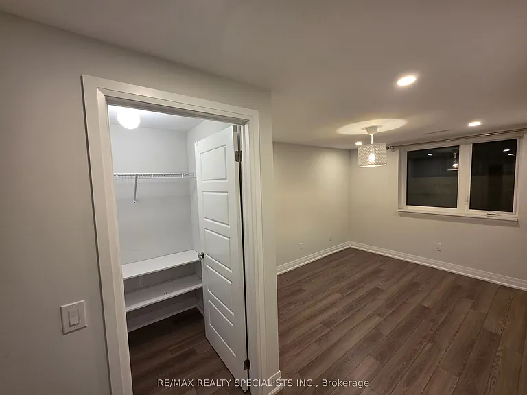 1206 Main St E #106 — Photo 26