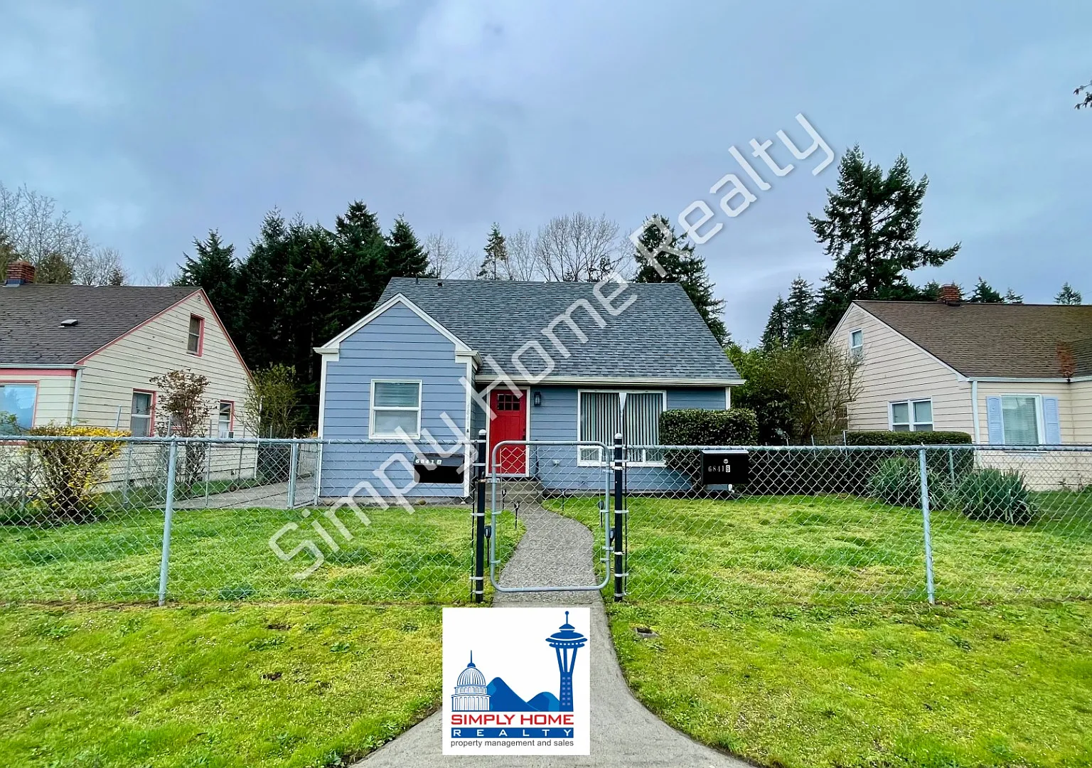 Cute 3 bedroom 2 bath home in Tacoma! — Photo 1