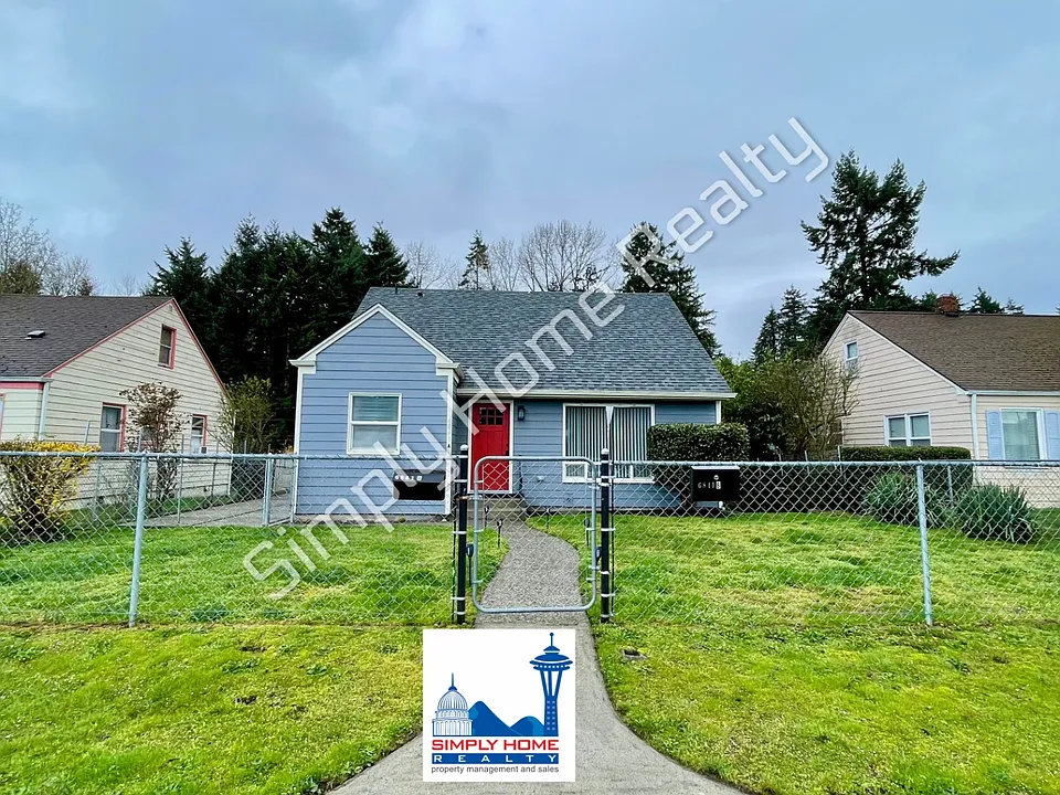 6841 S Wapato St
