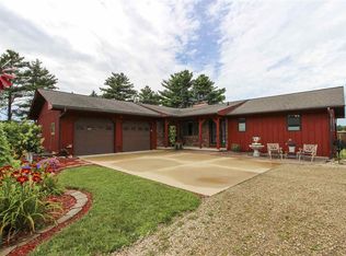 7925 Moline Rd, Waterloo, IA 50703