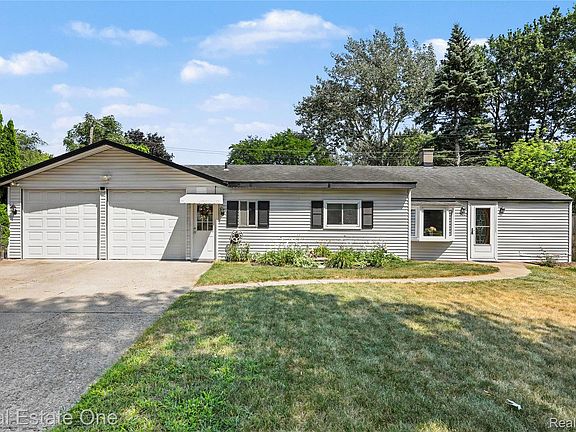 2nd image of 3003 Longview Ave