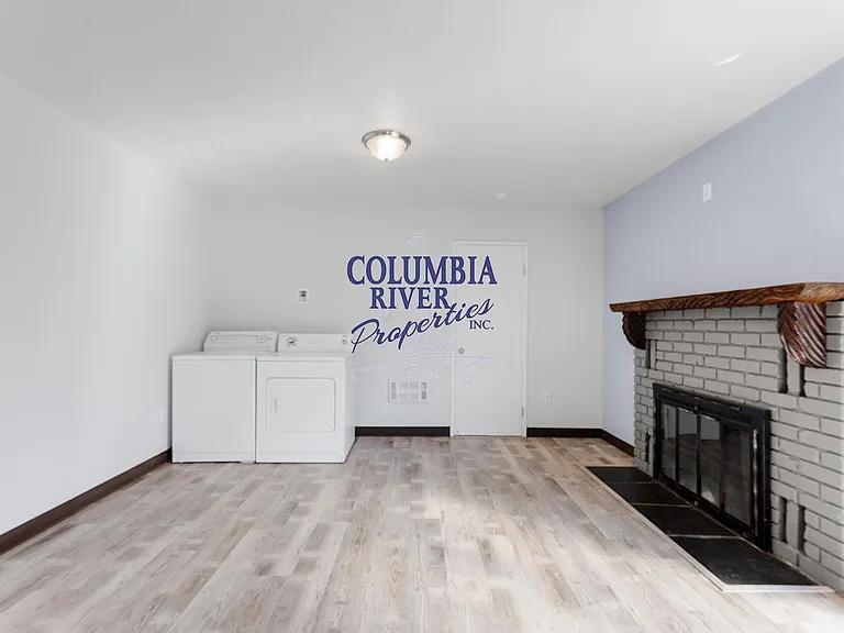22213 NE 37th Ave — Photo 19