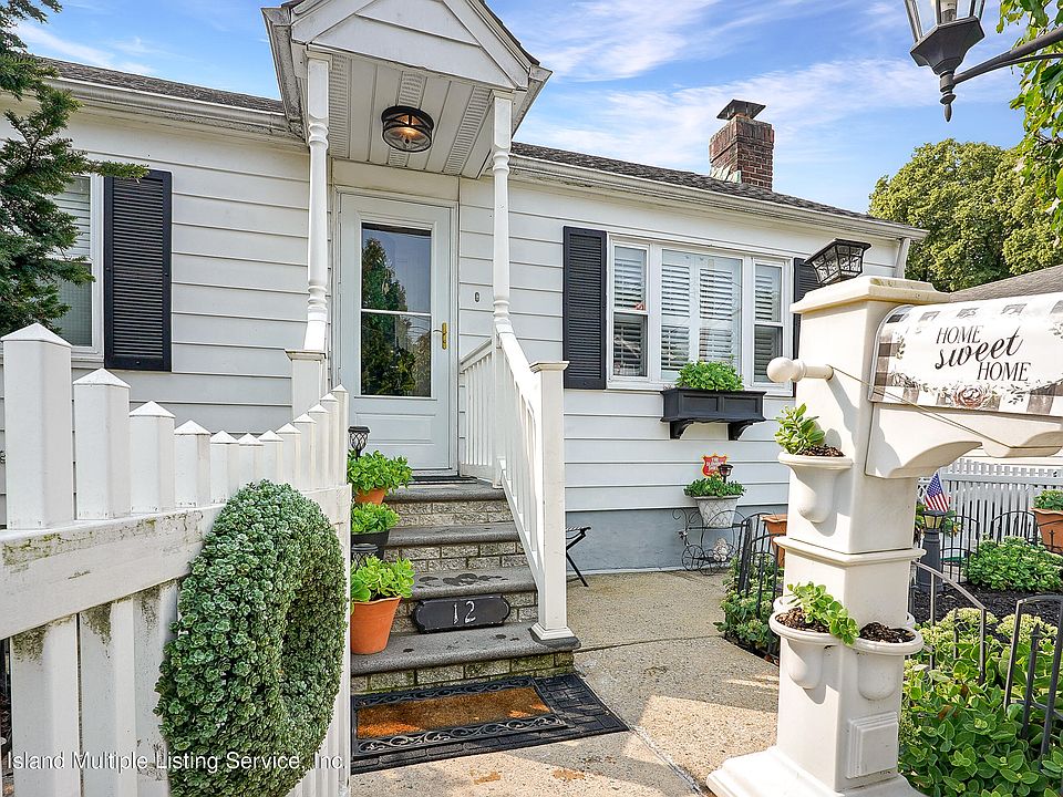 1st image of 12 Galesville Ct