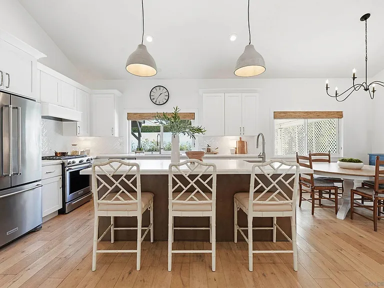114 Cerro St — Photo 14