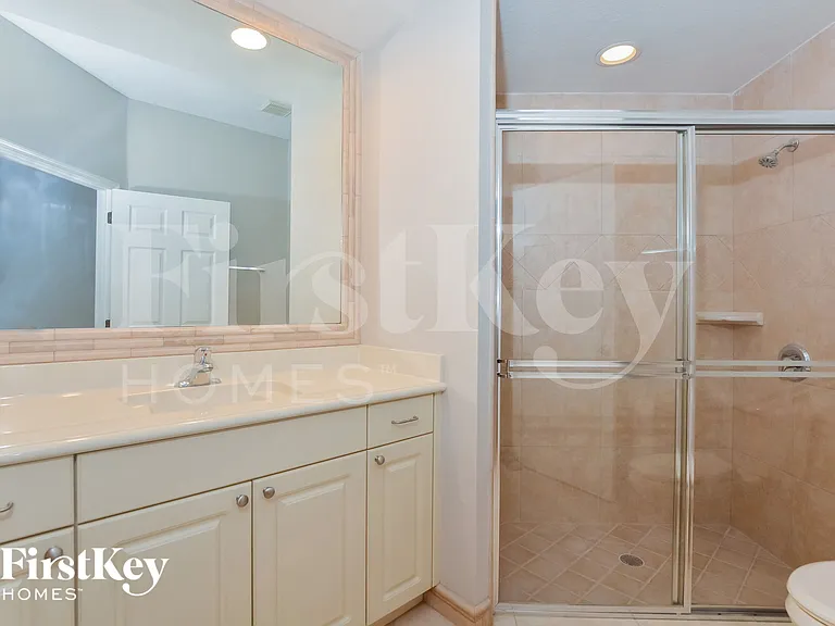 1655 James Cir — Photo 11