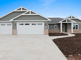 363 Battery Ave, De Pere, WI 54115