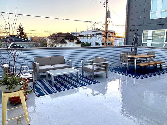 Main deck with new outdoor furniture