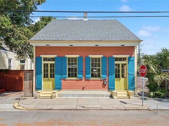 2nd image of 3829 Dauphine St