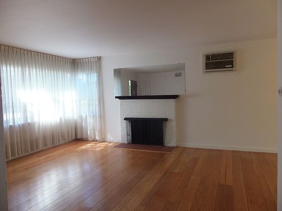 3rd image of 290 Portola Ct