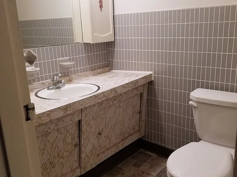 617 N 25th St #1 — Photo 15