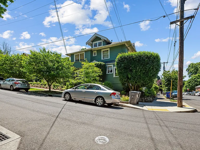 2634 SE Yamhill St — Photo 13