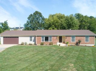 1151 Blue Jay Dr, Dardenne Prairie, MO