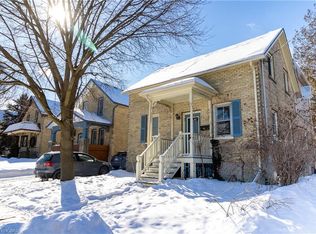 71 Dorset St, Waterloo, ON N2L3M1