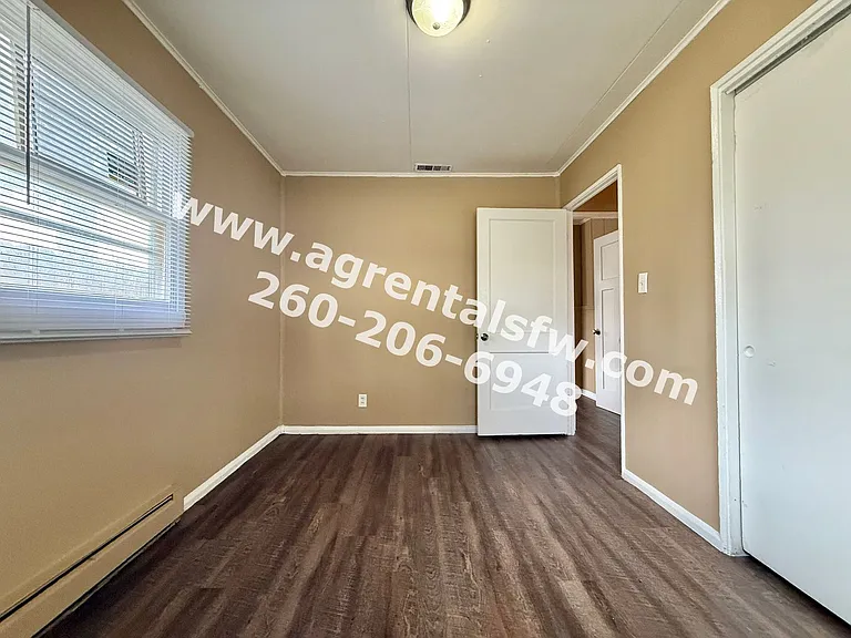 4920 Oliver St — Photo 11