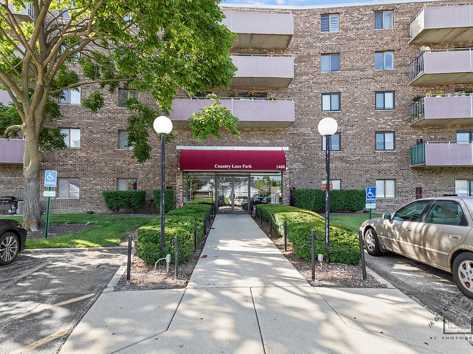 1st image of 1460 Fairlane Dr APT 303