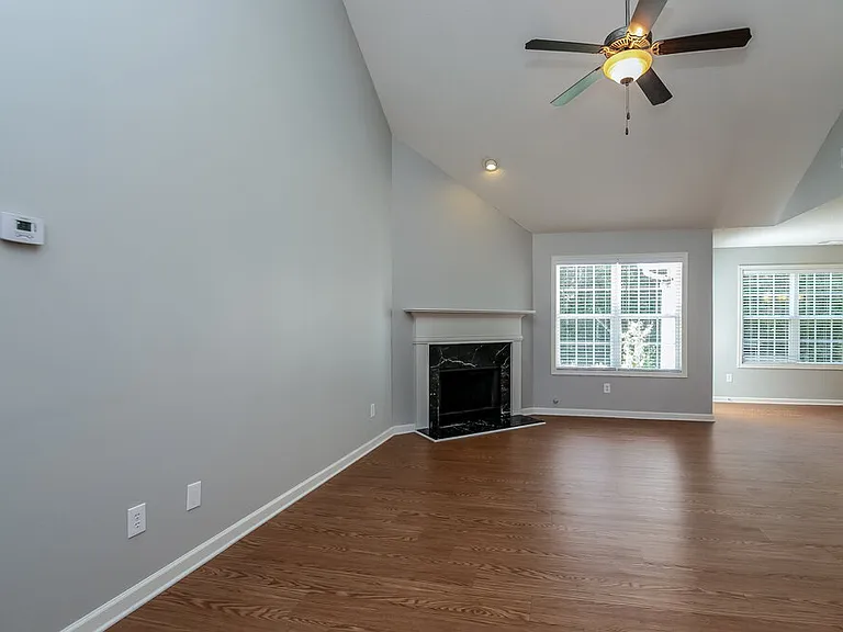 128 Paxton Pl — Photo 3