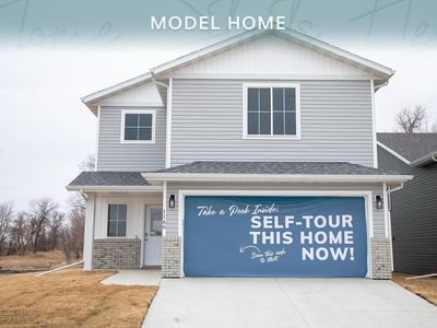 1166 55th Ave W, West Fargo, ND, 58078