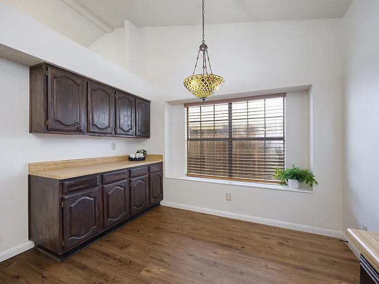 4504 Keys Dr — Photo 10