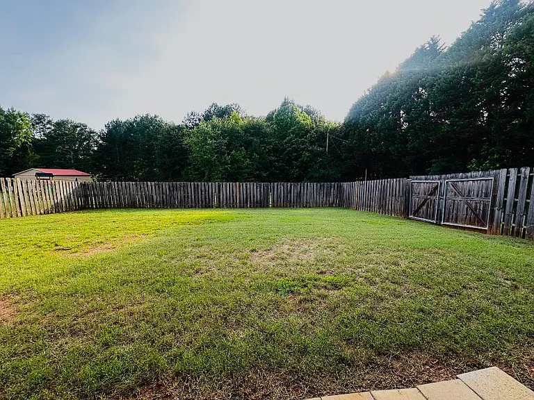 2030 Moores Ford Rd — Photo 4