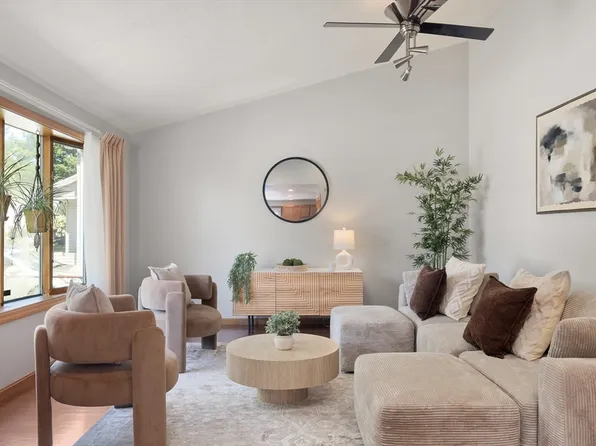 50 Emory St, Brockton, MA 02301