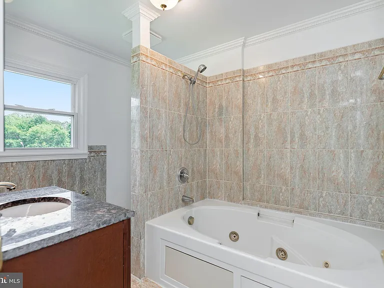 11325 Bacon Race Rd — Photo 30