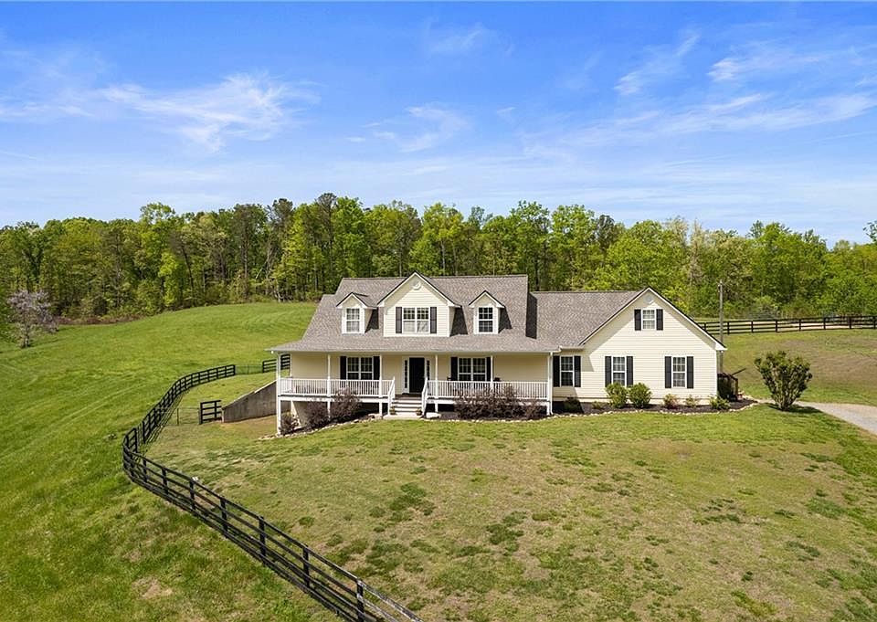 1st image of 321 Old Fincher Ct
