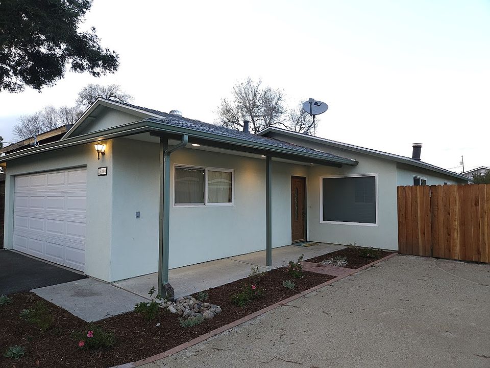 Exterior Front/Main Entry