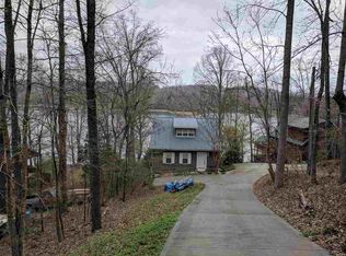 547 Clearwater Dr, Spring City, TN 37381